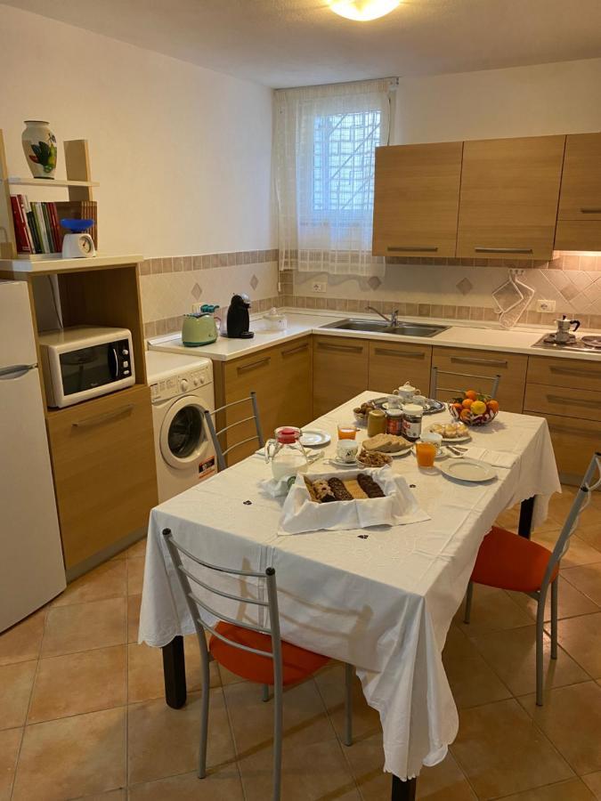 Taverna Mafe 阿尔扎凯纳 外观 照片